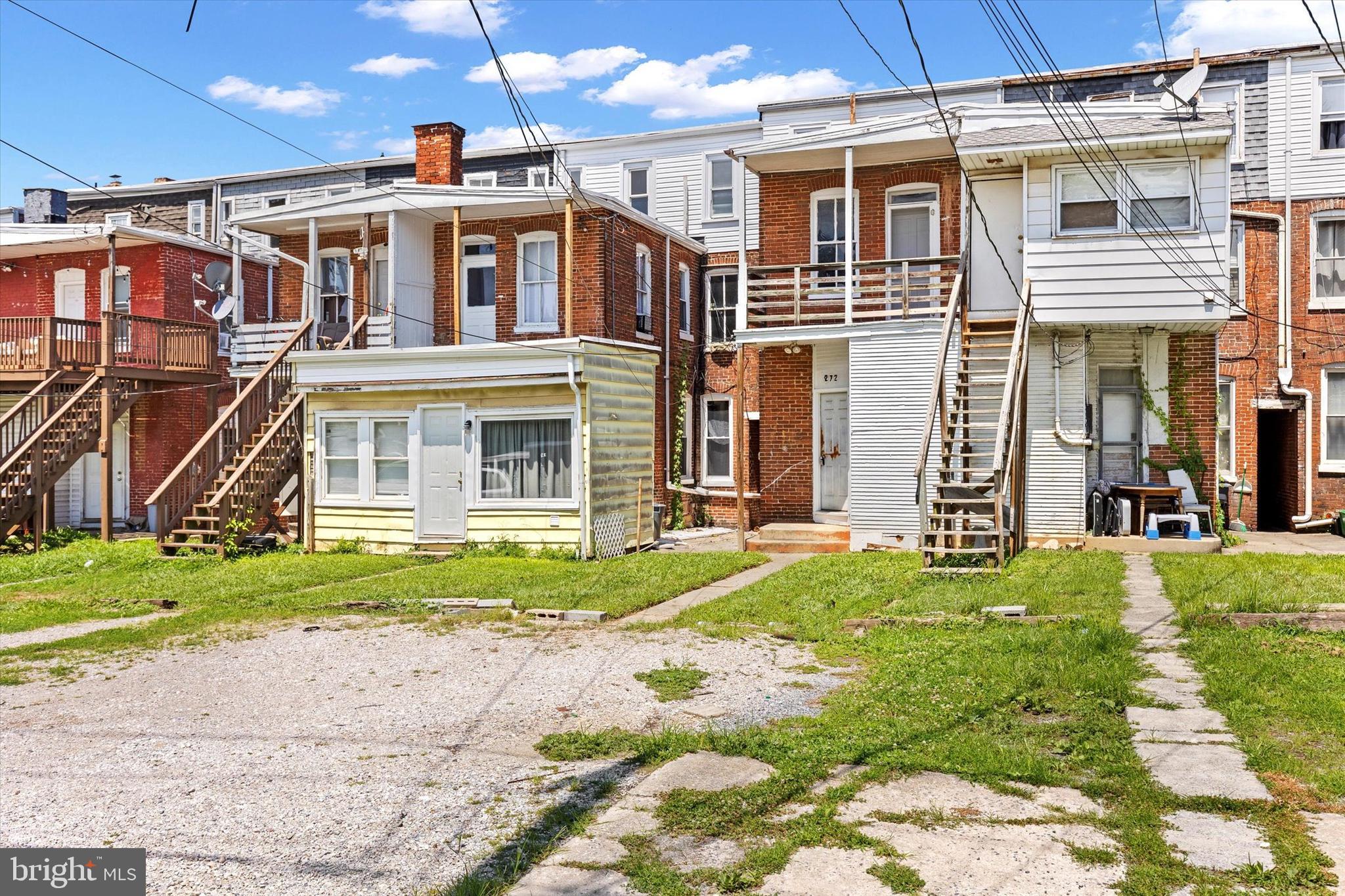 272 W JACKSON STREET