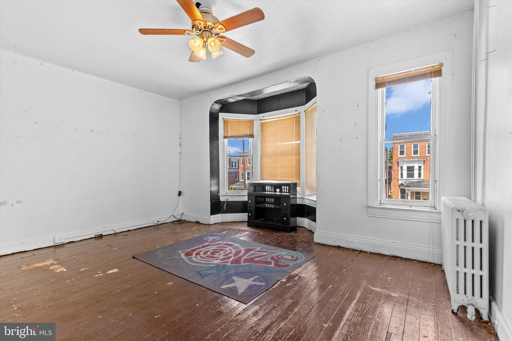 272 W JACKSON STREET