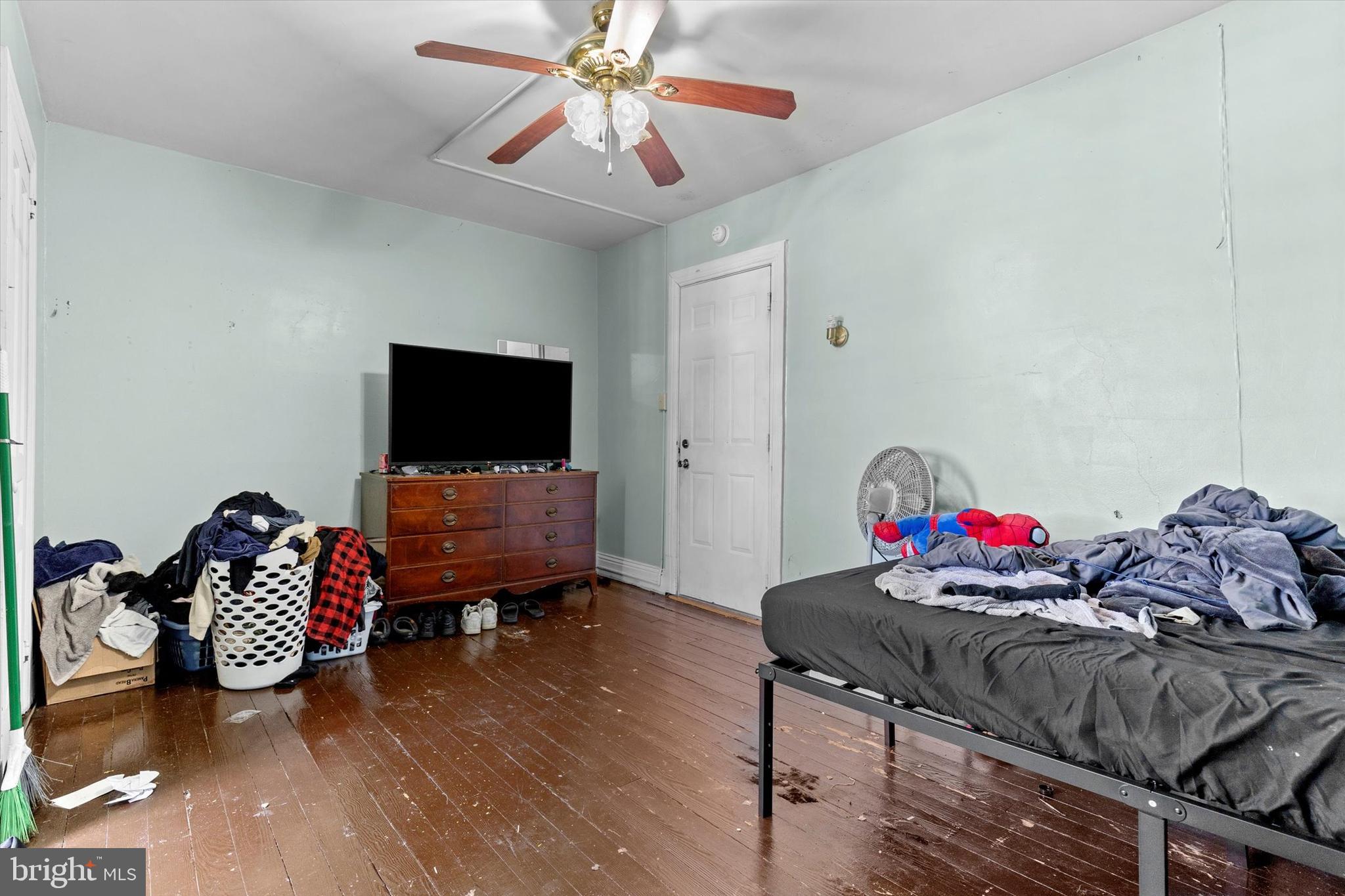 272 W JACKSON STREET