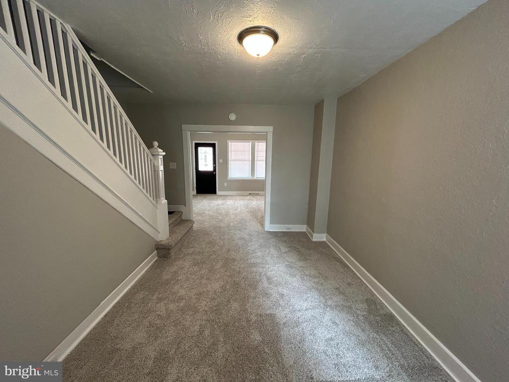 1110 W POPLAR STREET