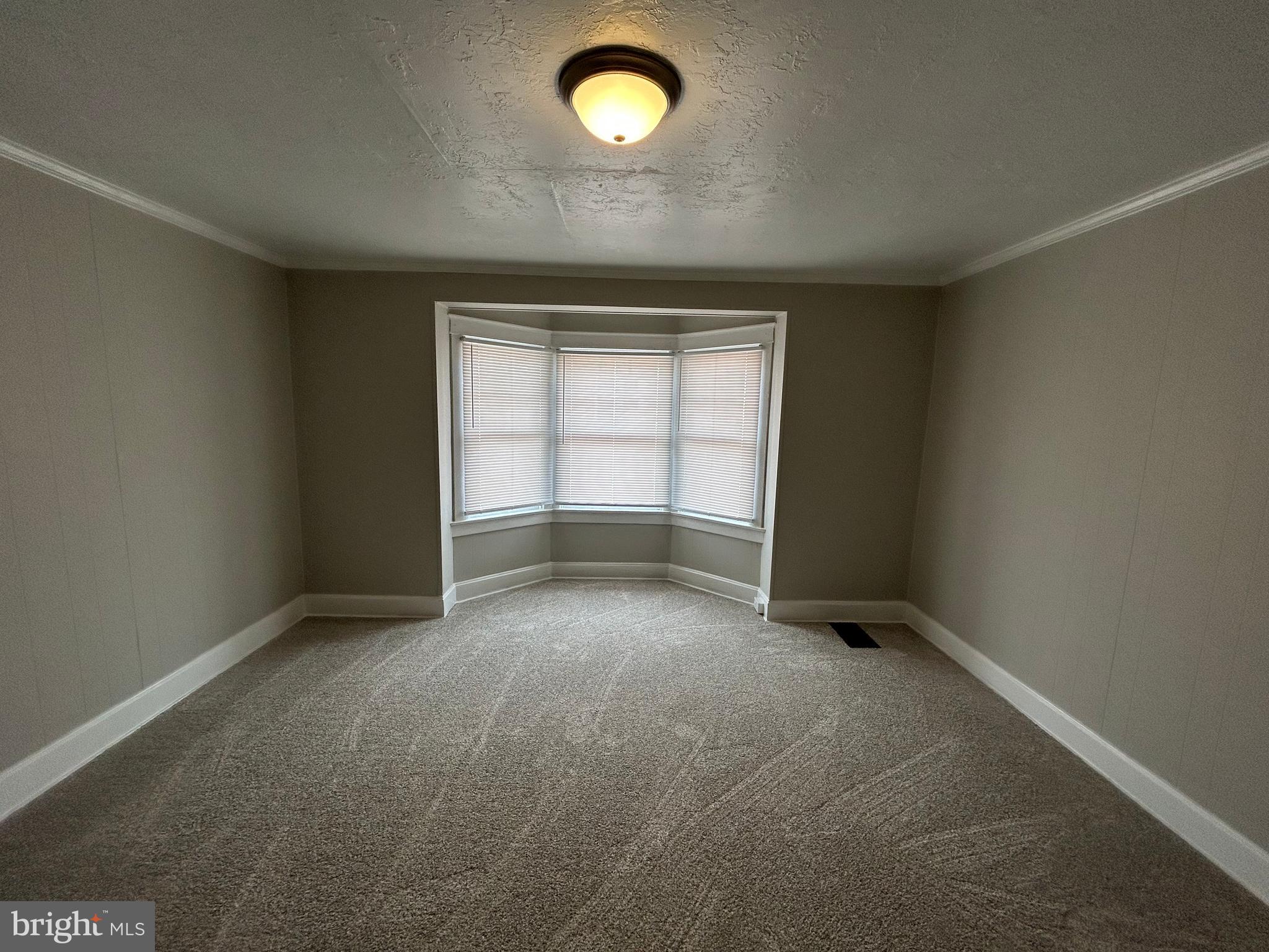 1110 W POPLAR STREET