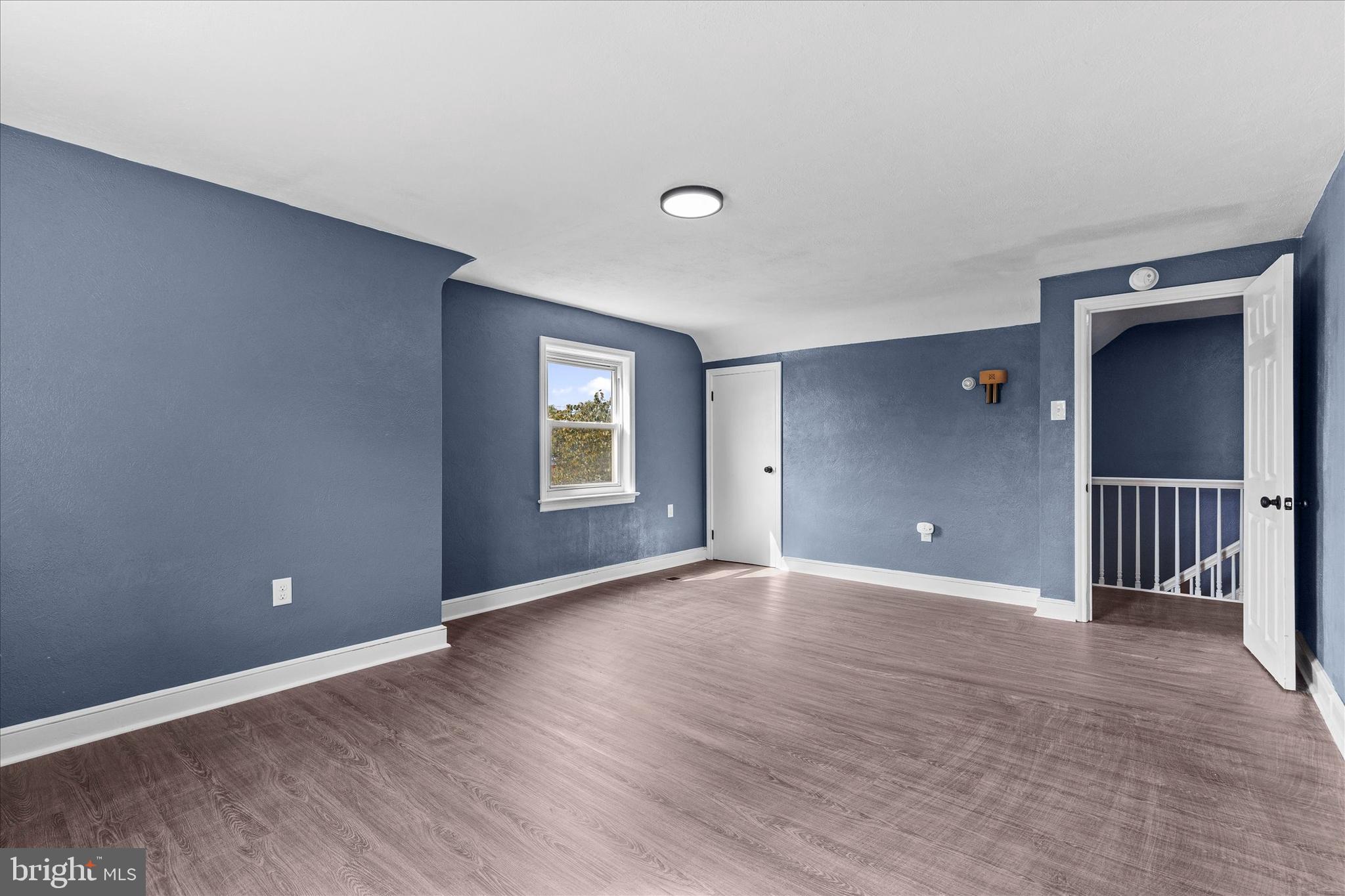 2417 N GEORGE STREET