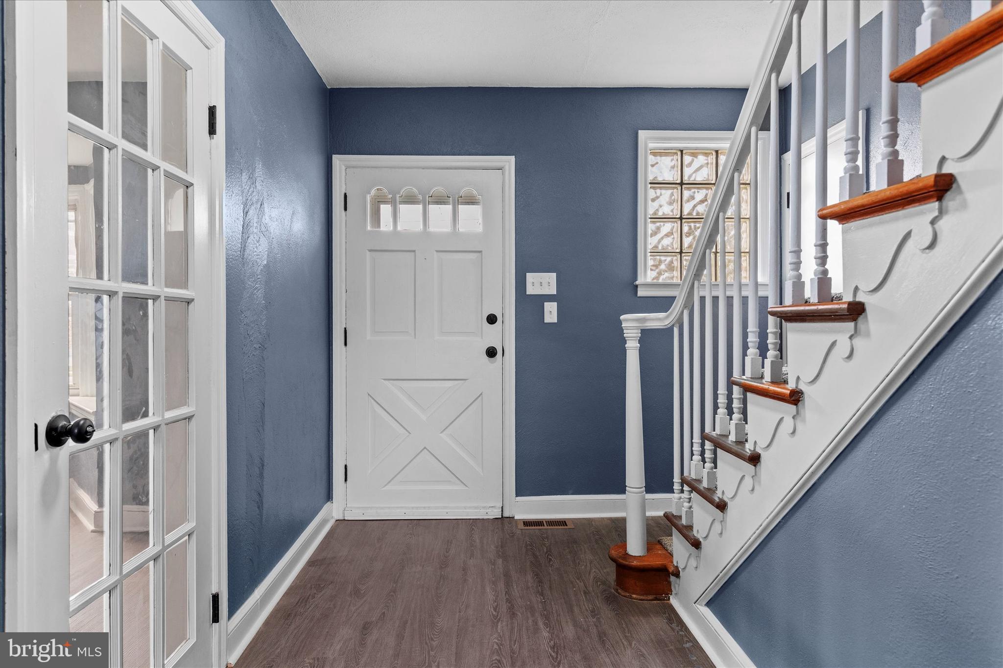 2417 N GEORGE STREET