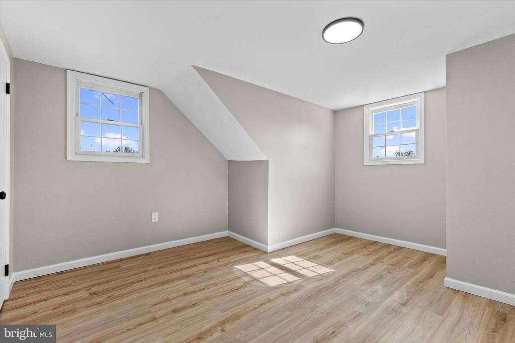 3738 STUART DRIVE
