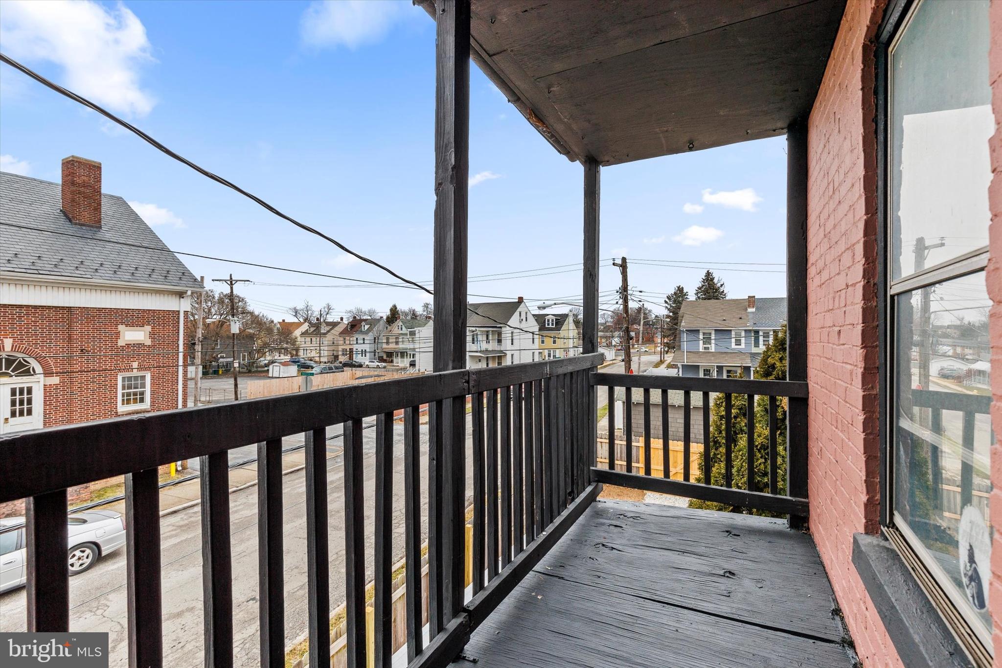 901 E PRINCESS STREET