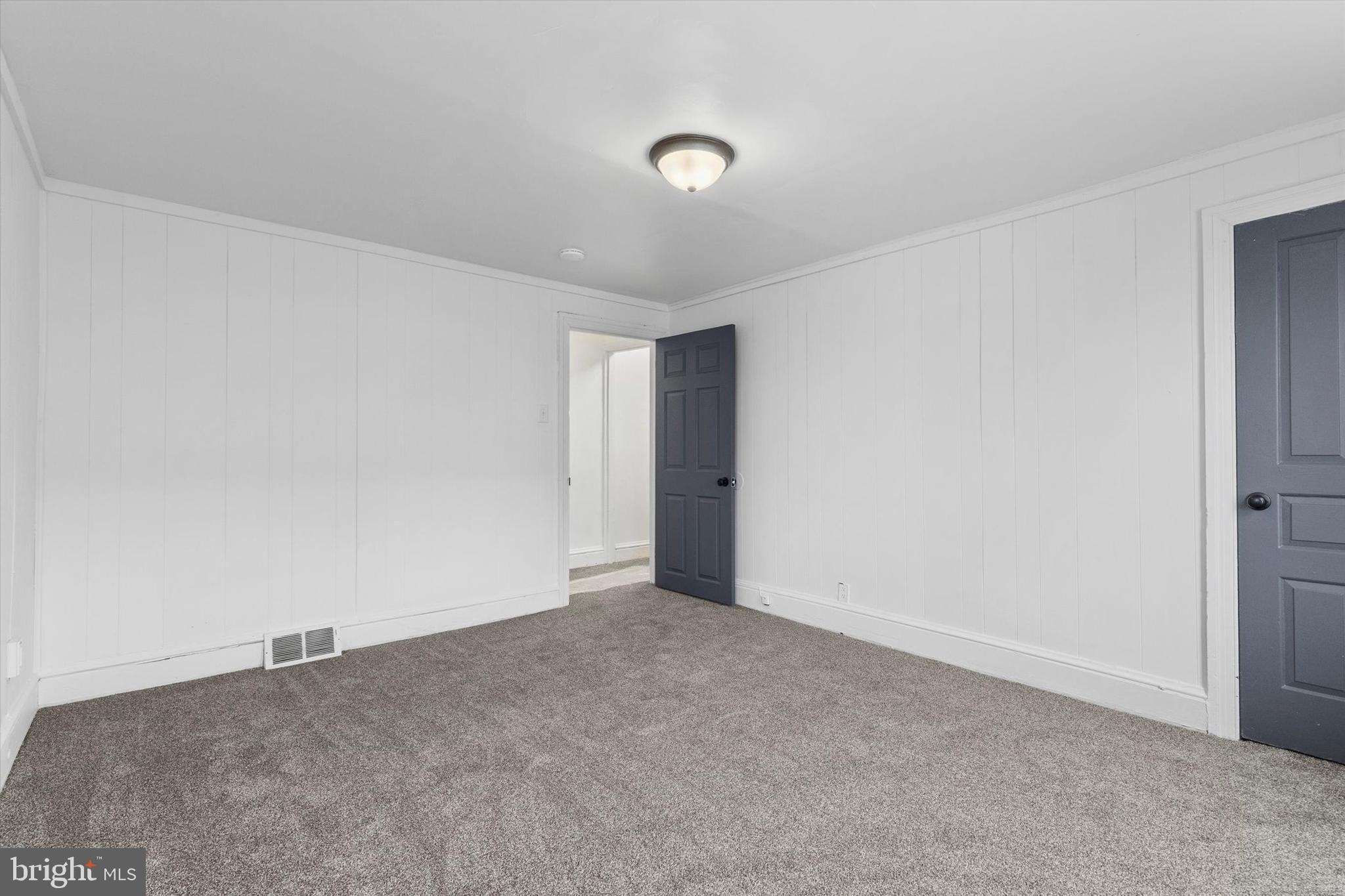 901 E PRINCESS STREET