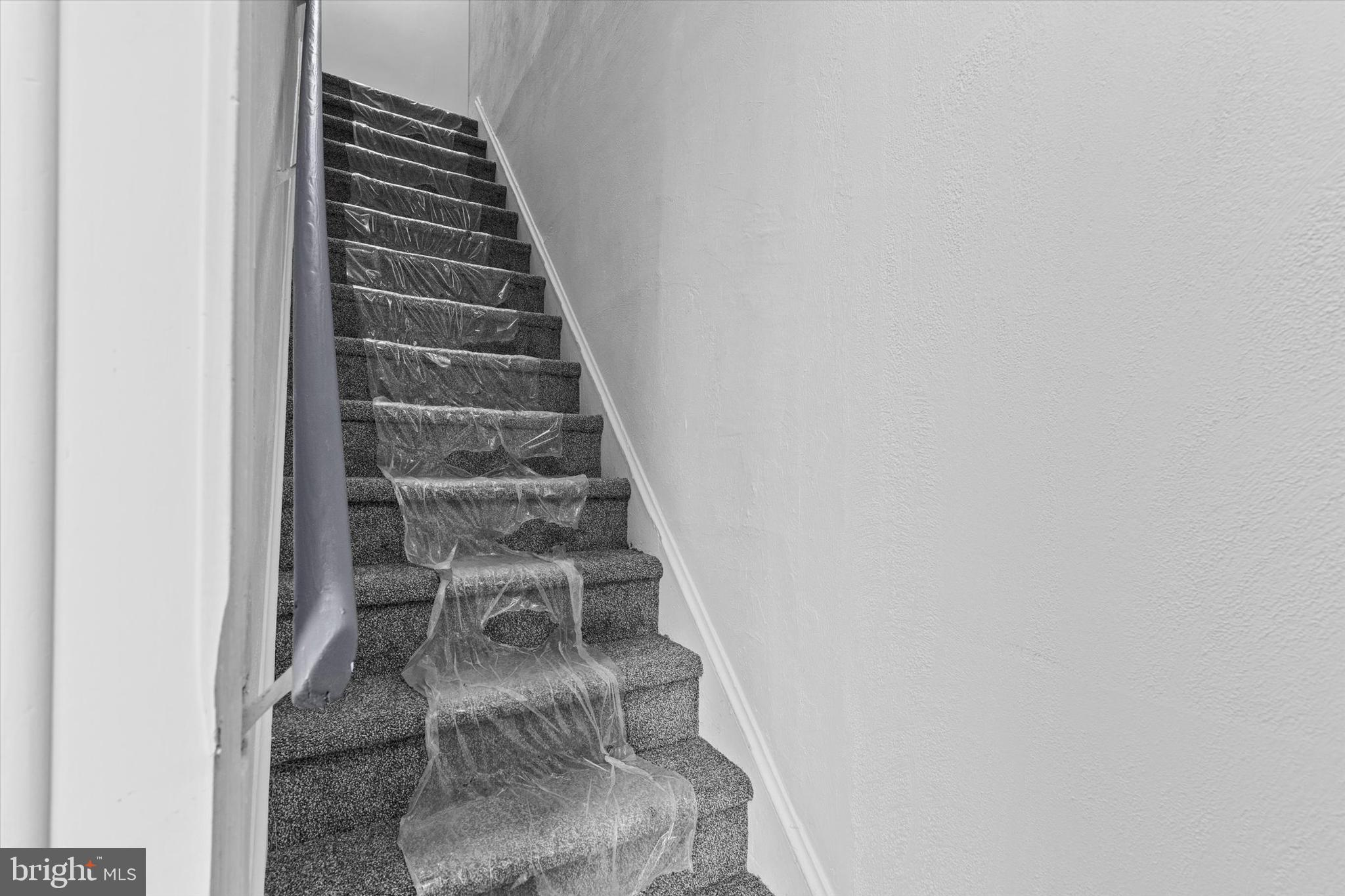 901 E PRINCESS STREET