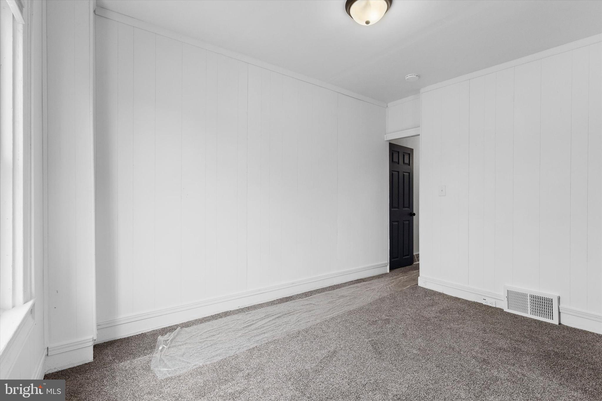 901 E PRINCESS STREET