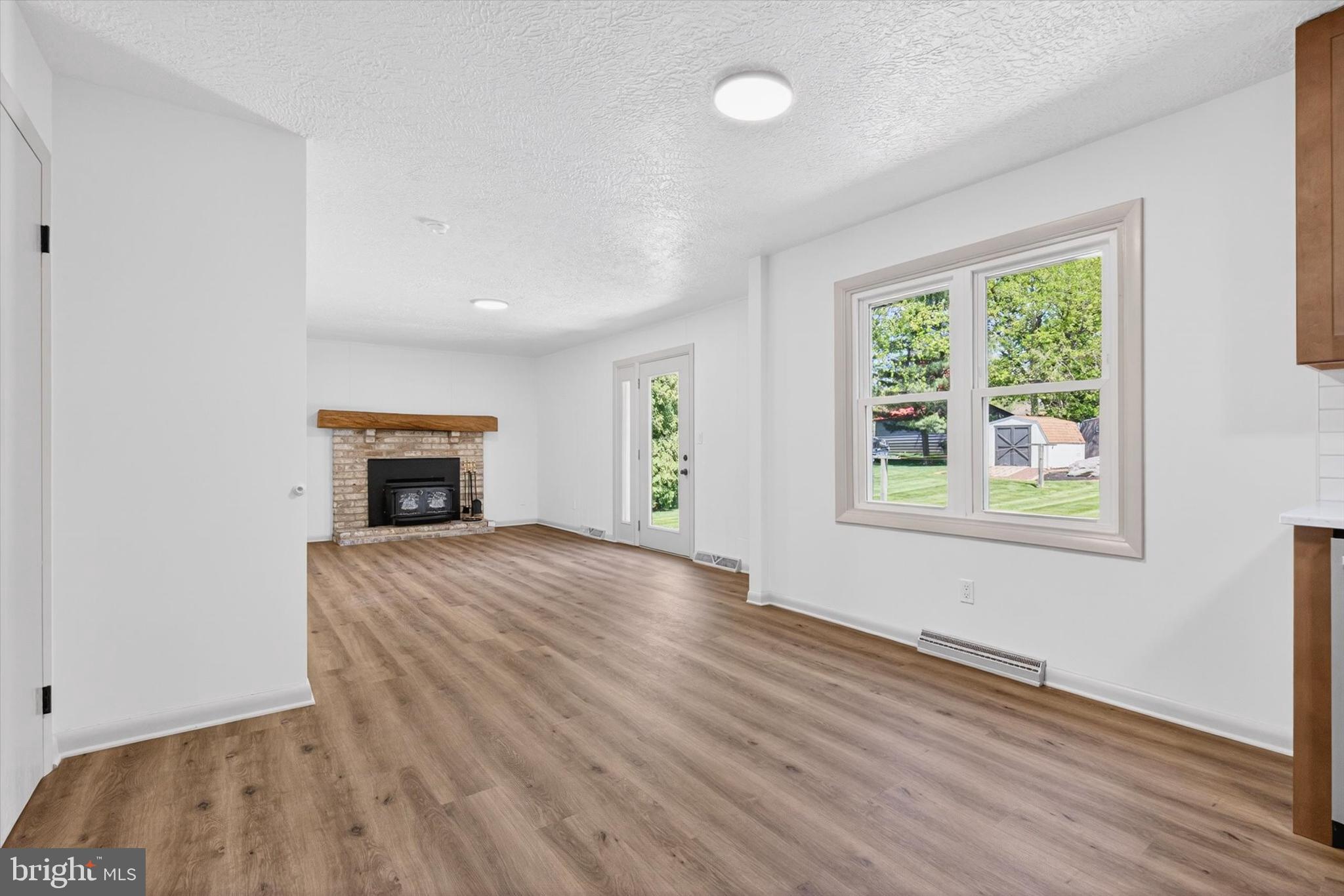 4426 CEDARWOOD DRIVE