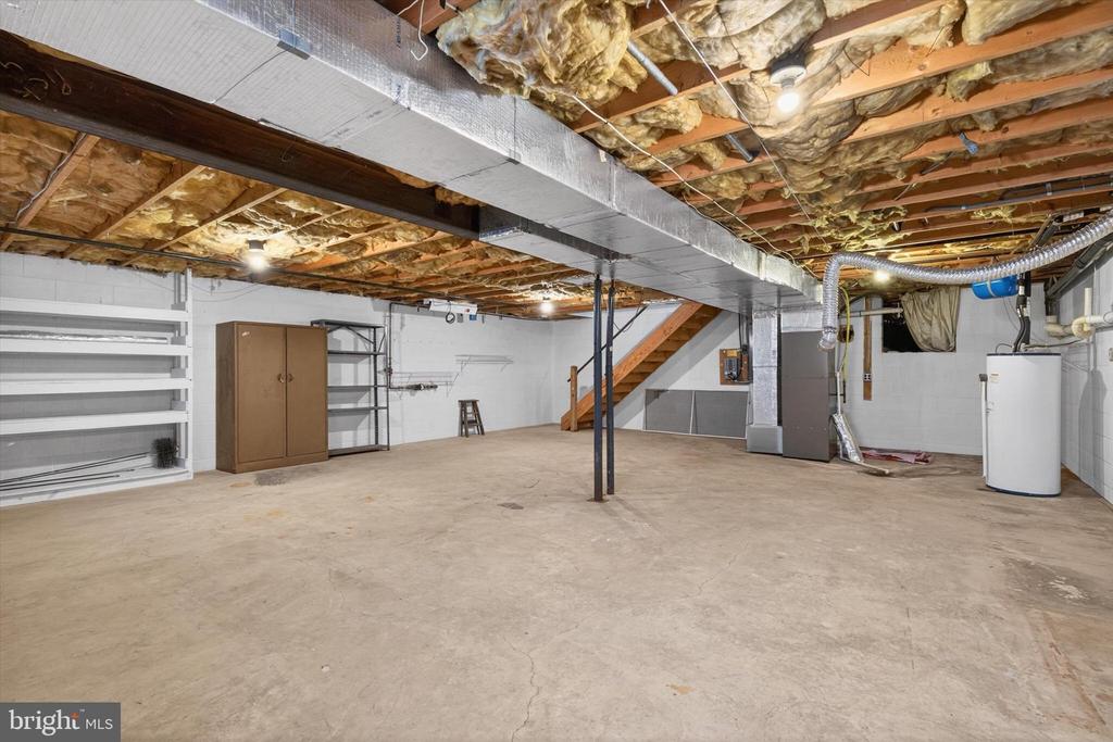 4426 CEDARWOOD DRIVE