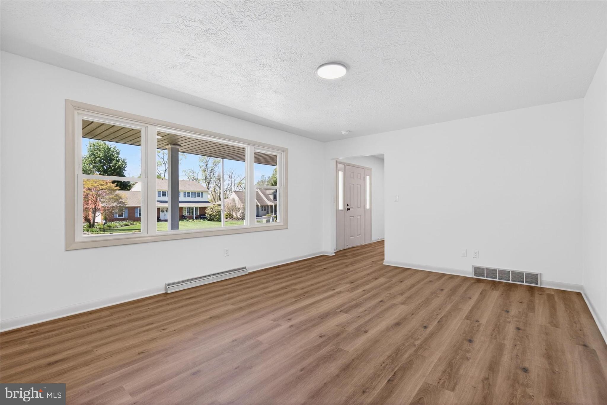 4426 CEDARWOOD DRIVE