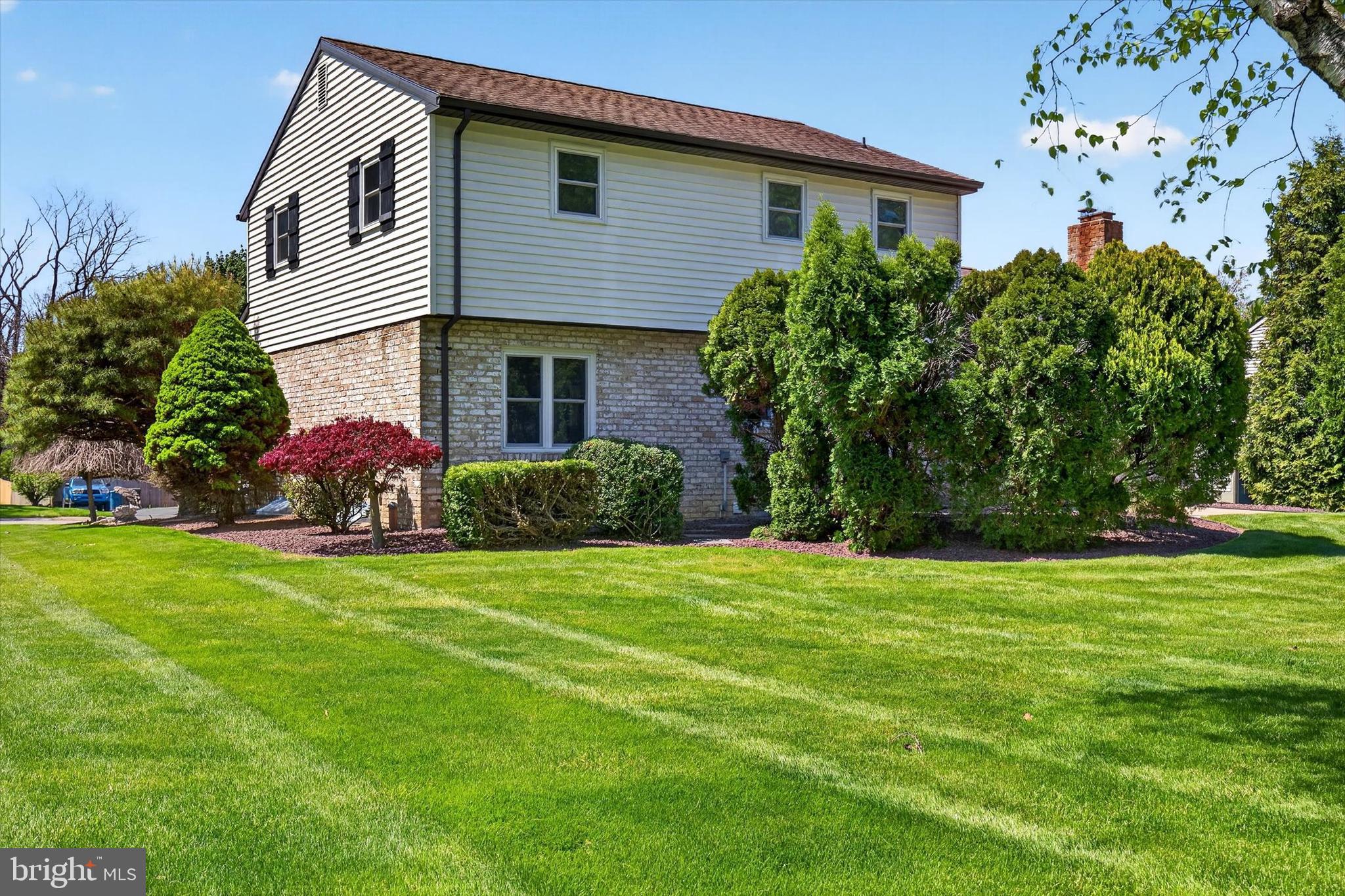 4426 CEDARWOOD DRIVE