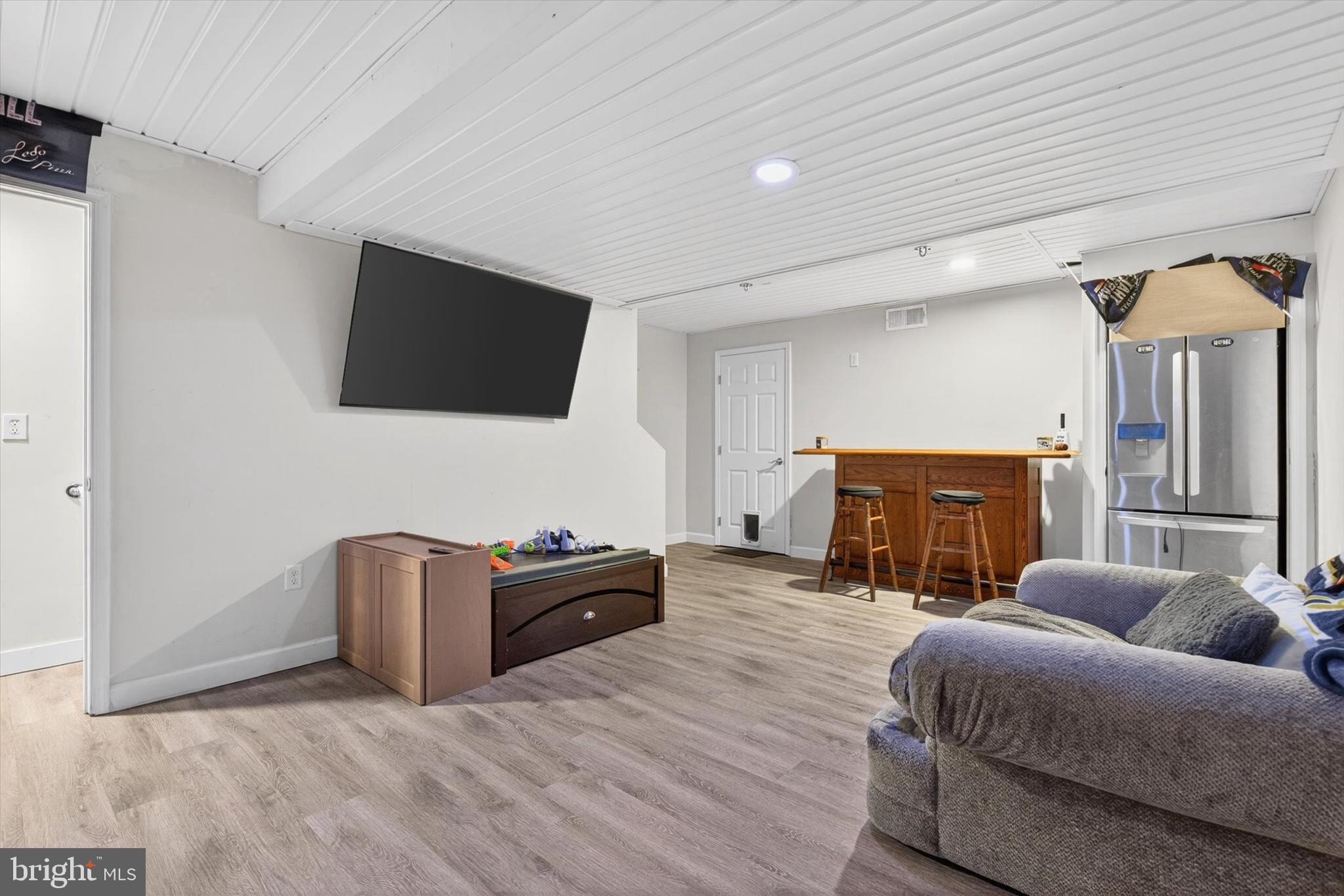 624 BARTLETT DRIVE