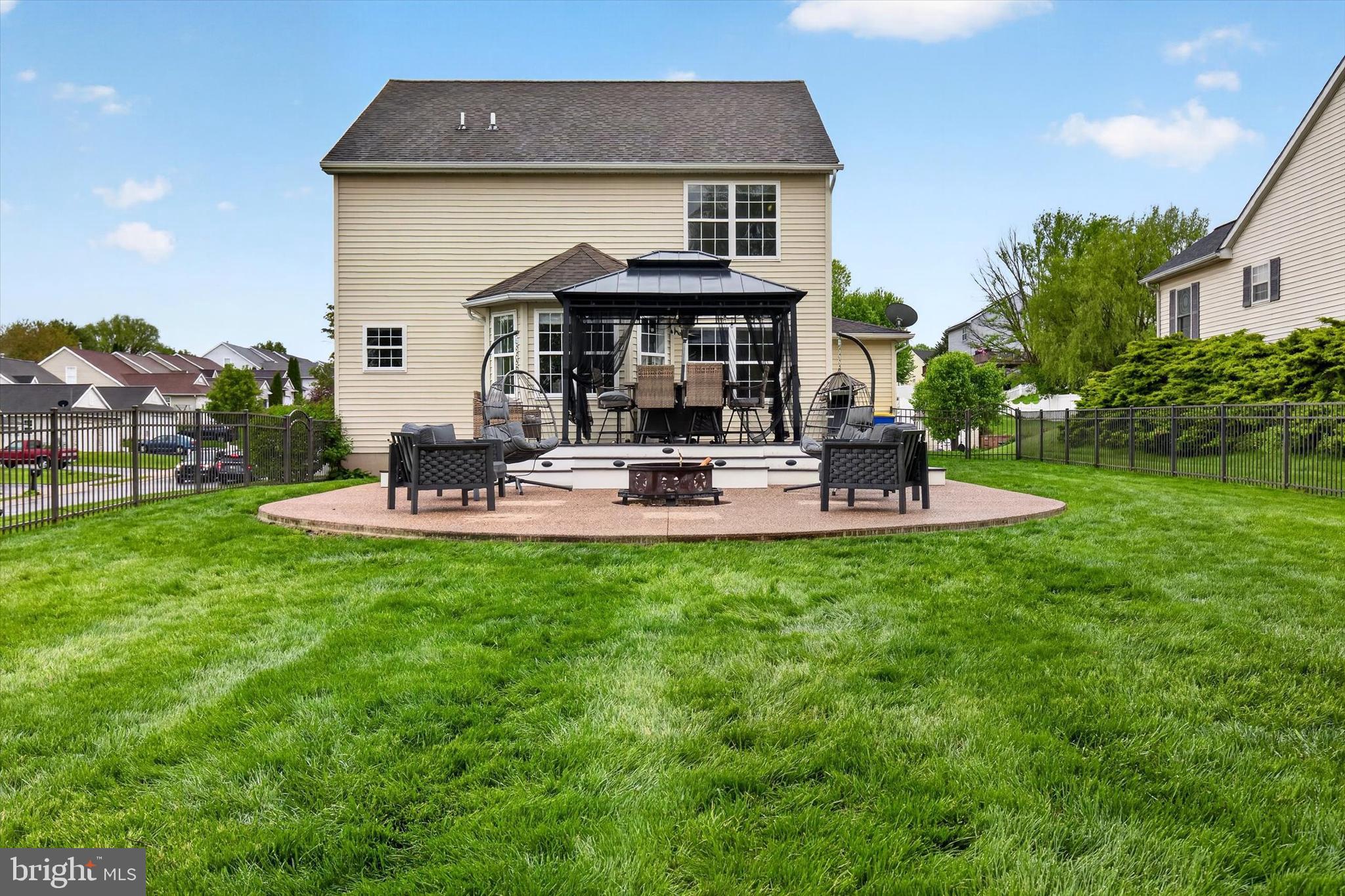 624 BARTLETT DRIVE