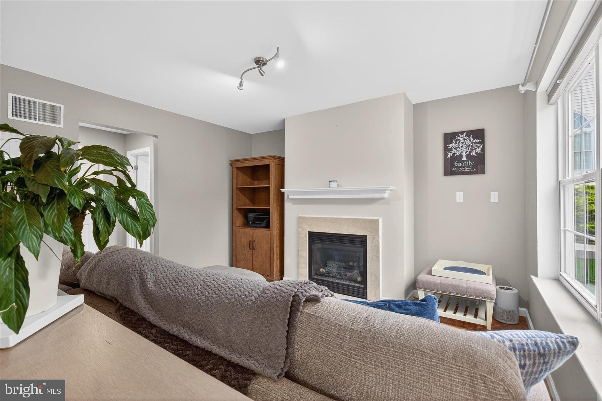 624 BARTLETT DRIVE