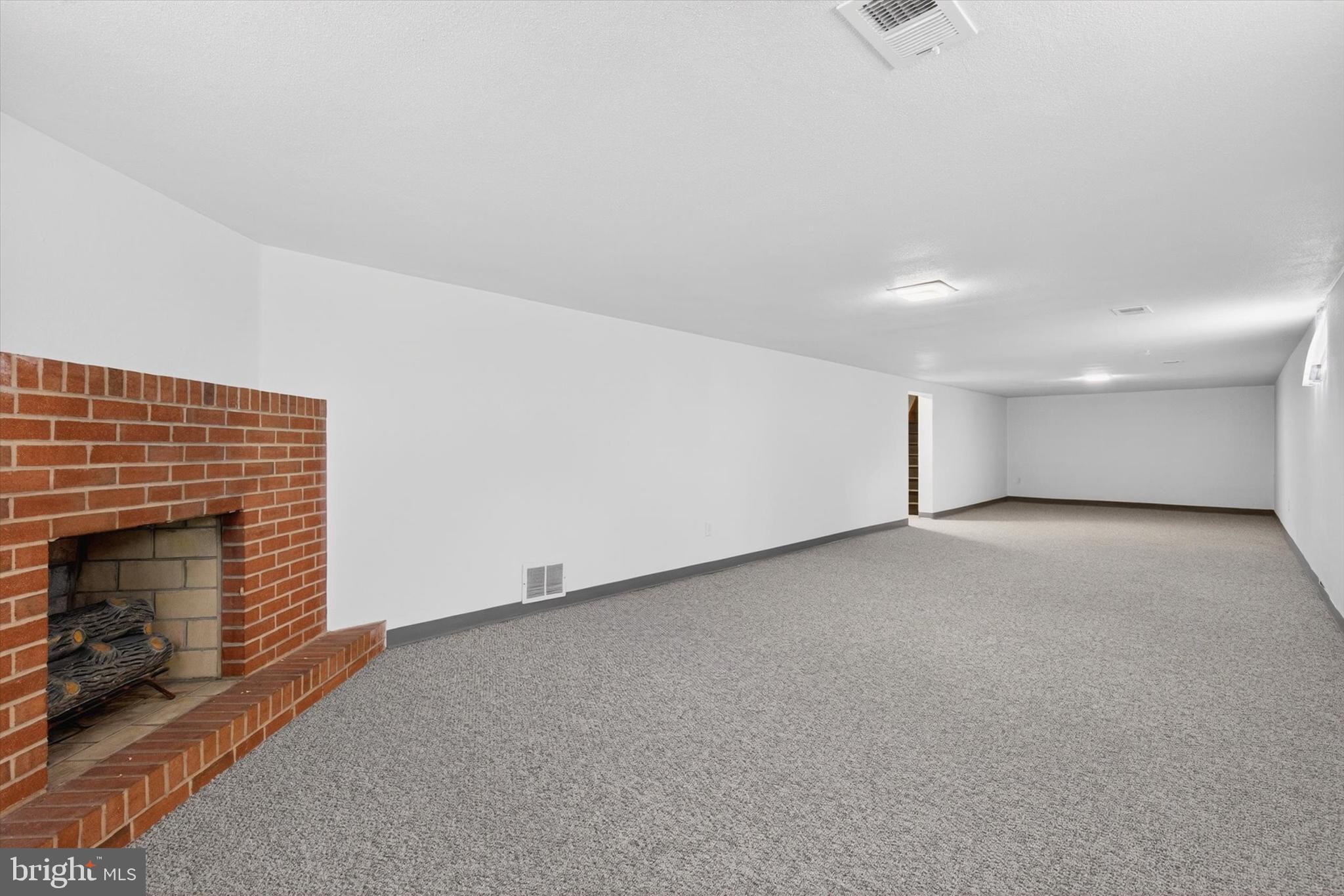 2360 REDWOOD ROAD