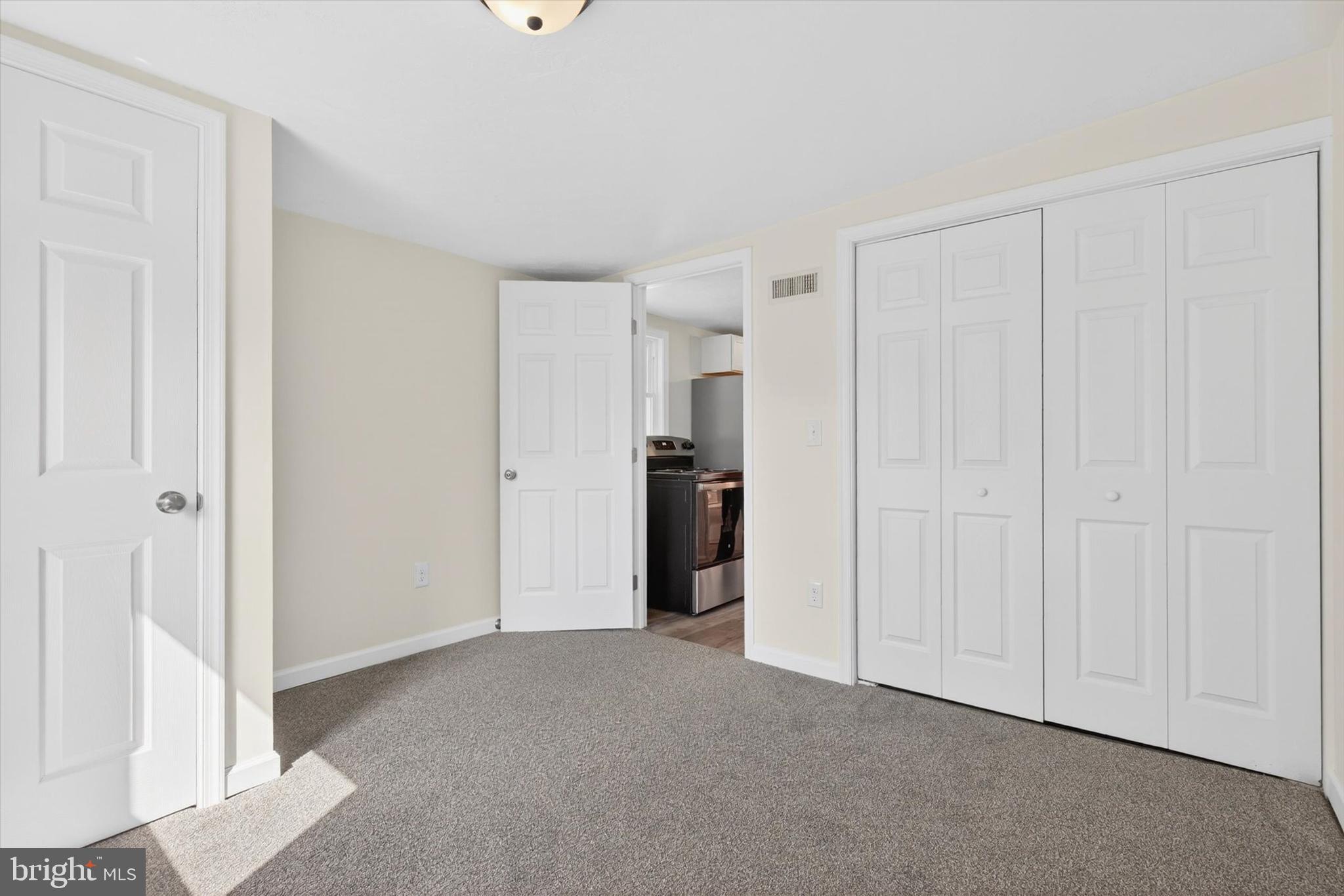125 E CHESTNUT STREET