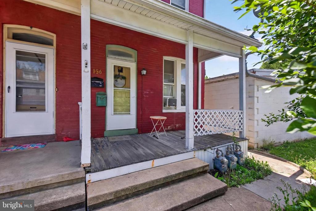 711 MCKENZIE ST & 156 E COTTAGE PL