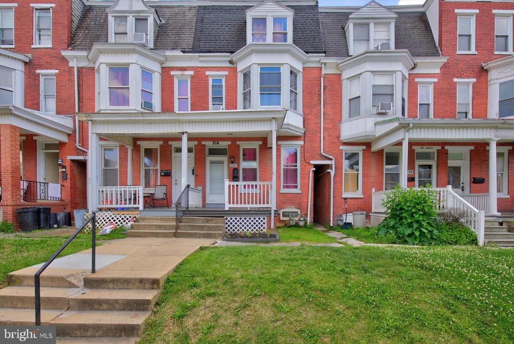 214 W JACKSON STREET