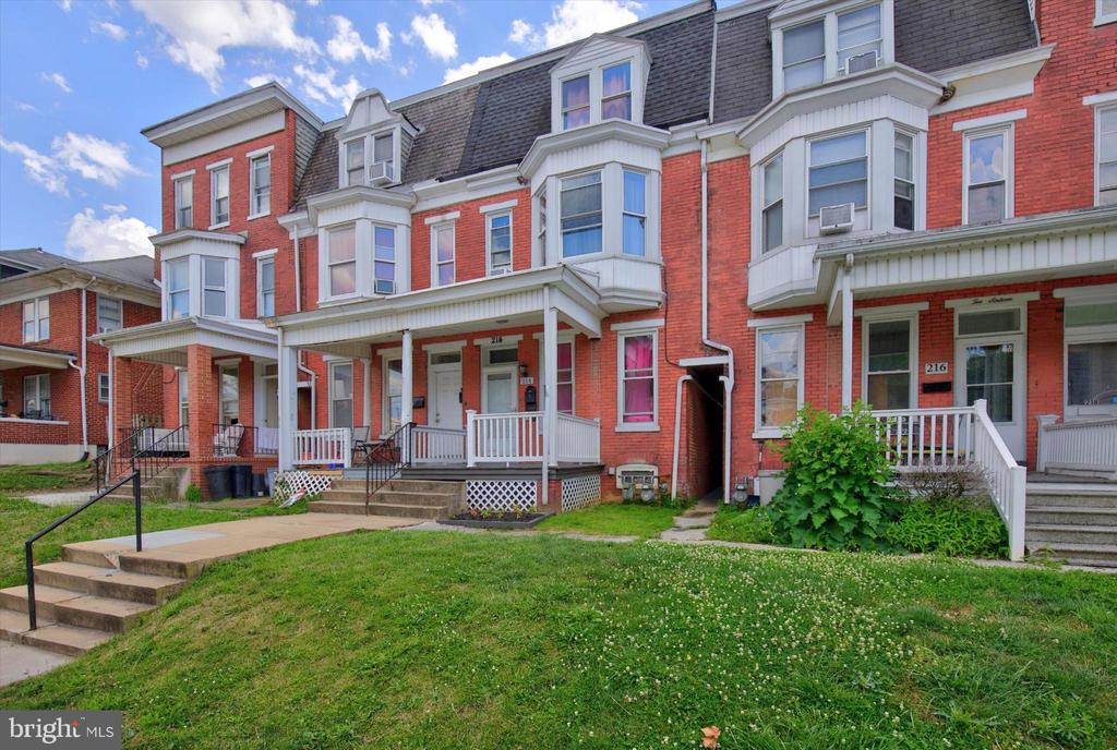 214 W JACKSON STREET