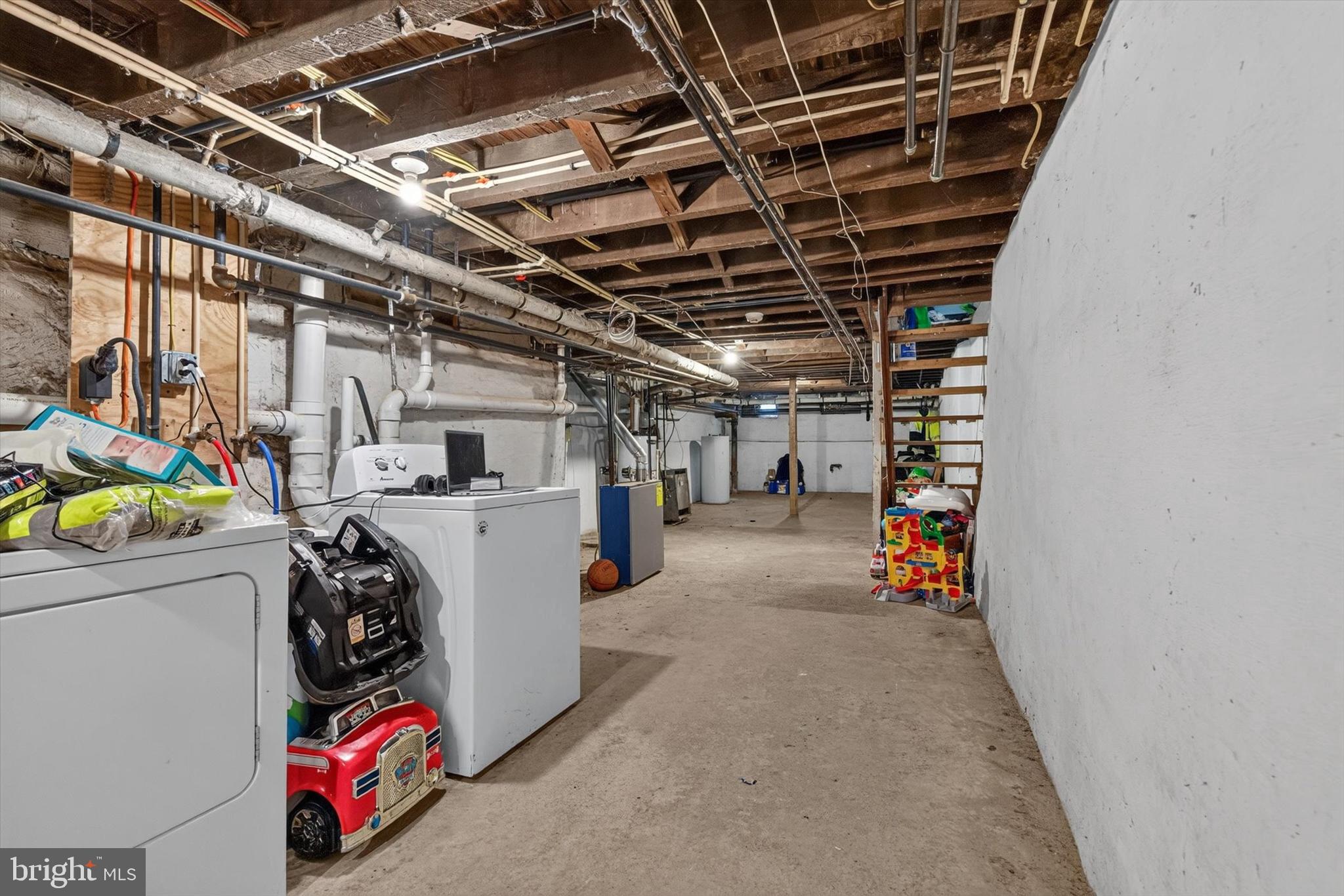 214 W JACKSON STREET