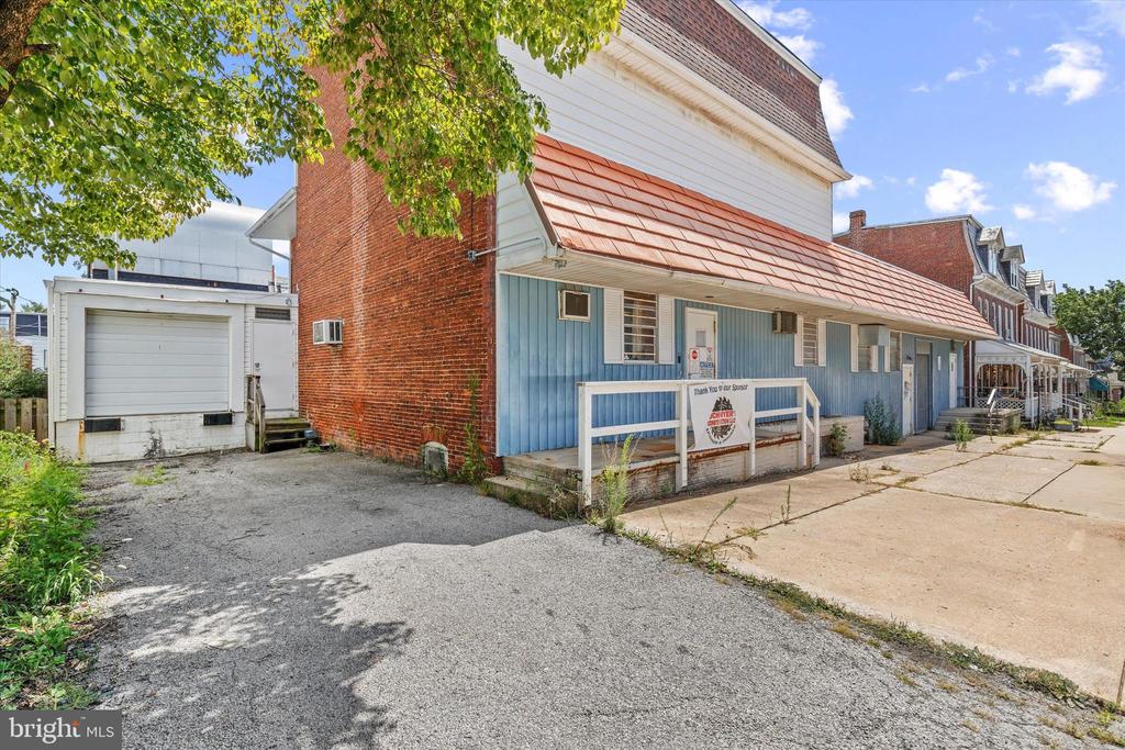 829 LATIMER STREET