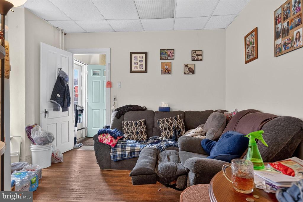 807 W PRINCESS STREET