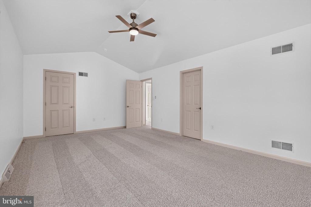 624 BARTLETT DRIVE