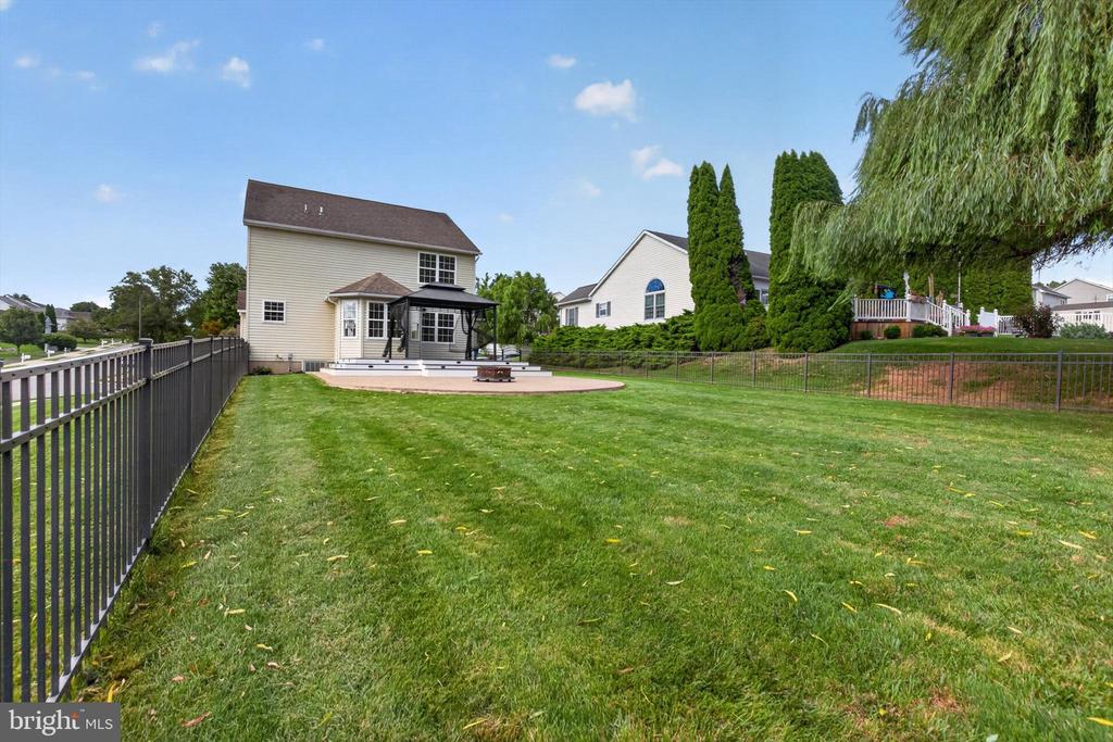 624 BARTLETT DRIVE
