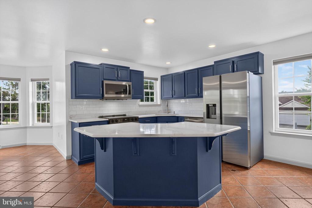 624 BARTLETT DRIVE