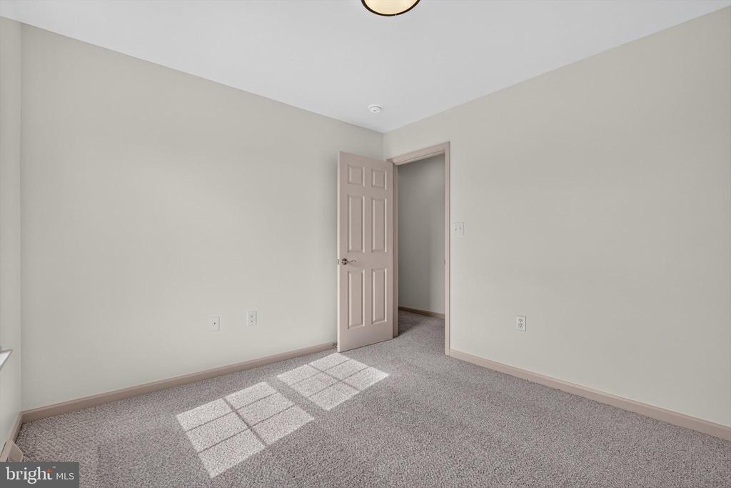 624 BARTLETT DRIVE