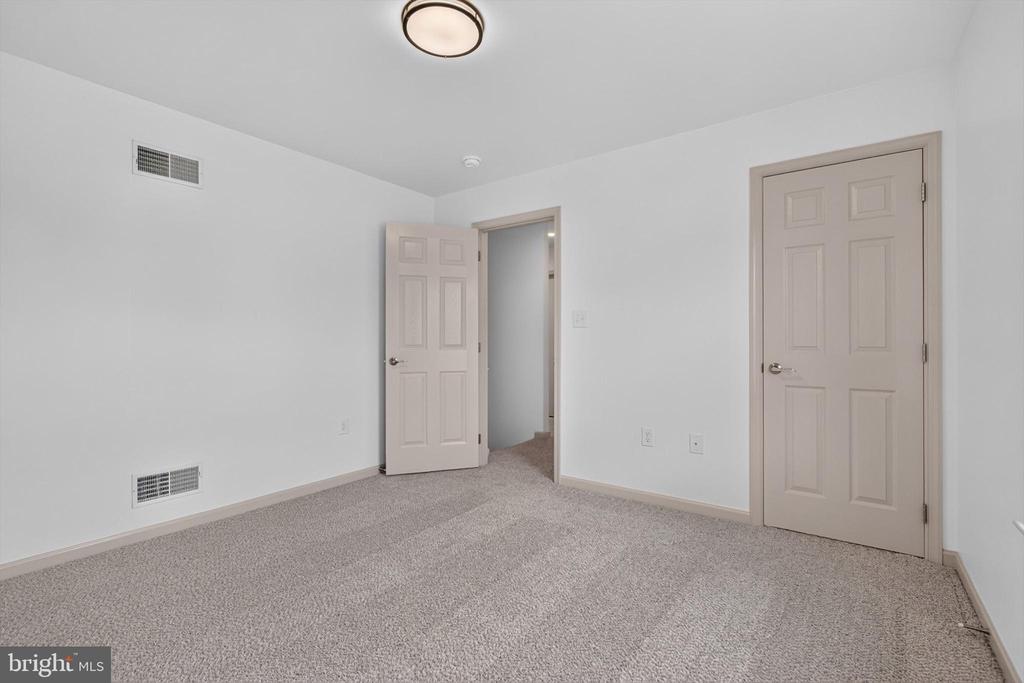 624 BARTLETT DRIVE