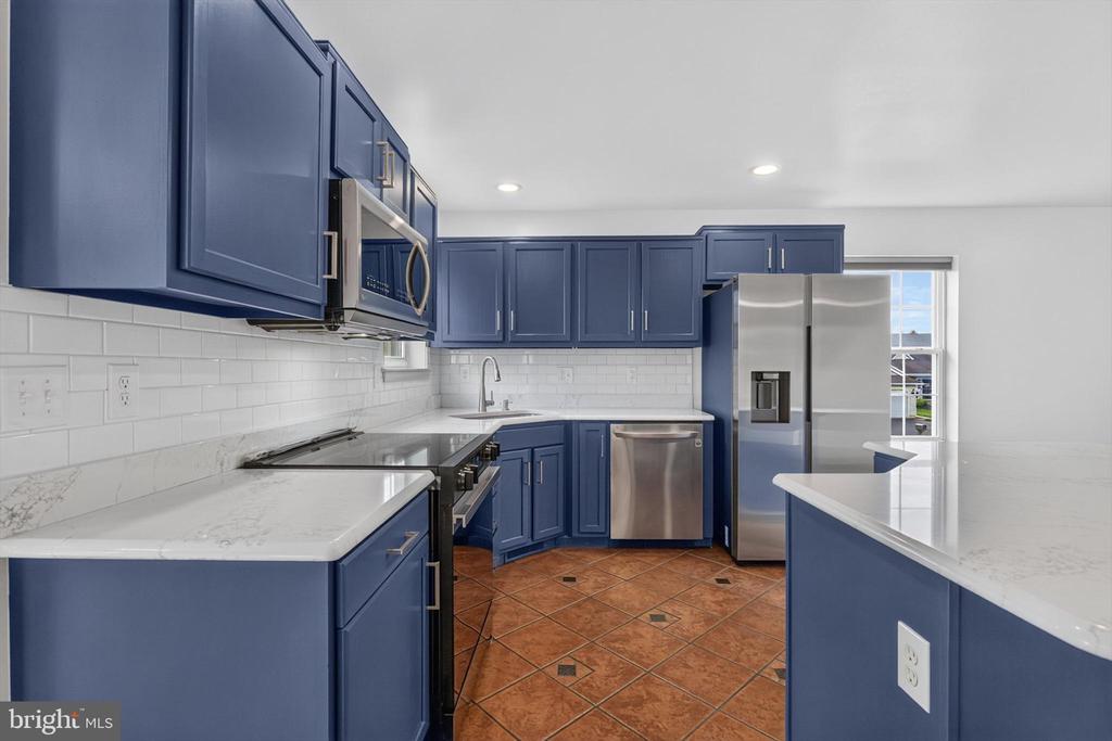 624 BARTLETT DRIVE