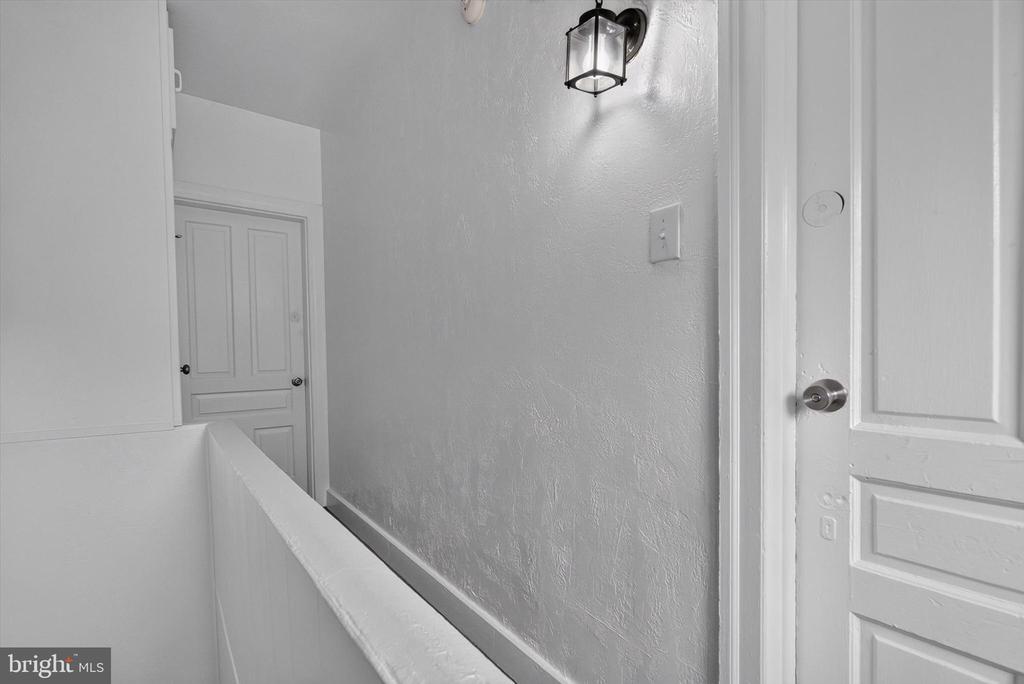142 W JACKSON STREET