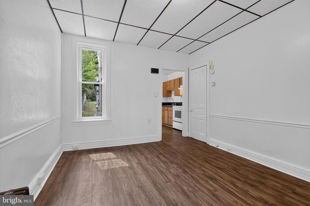 142 W JACKSON STREET