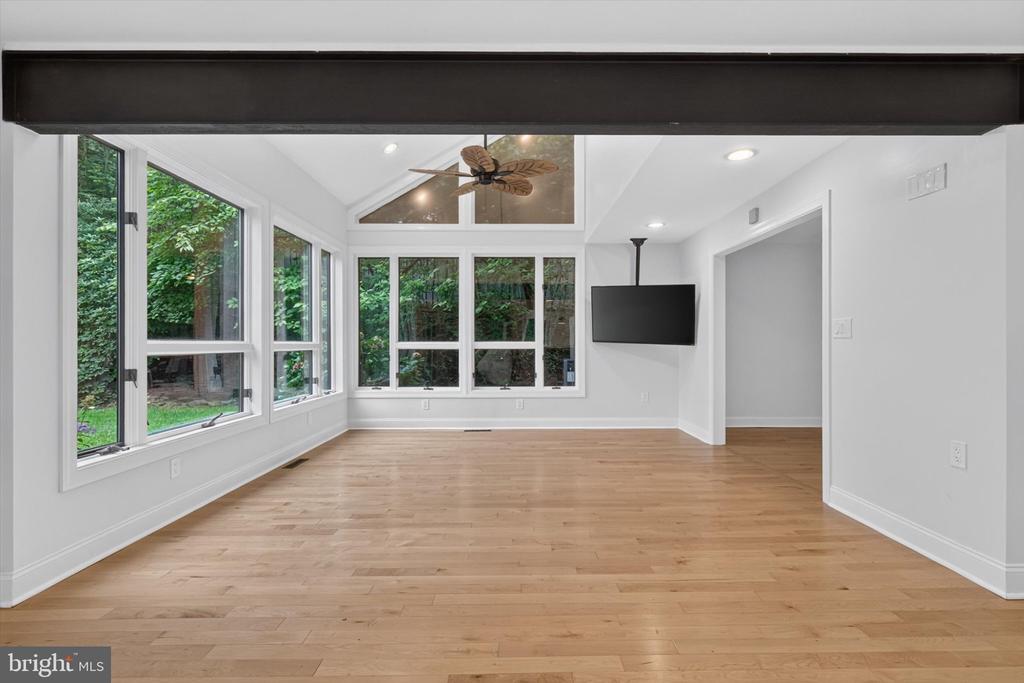 790 GLENWOOD DRIVE