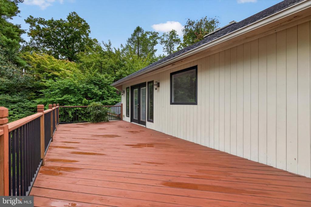 790 GLENWOOD DRIVE