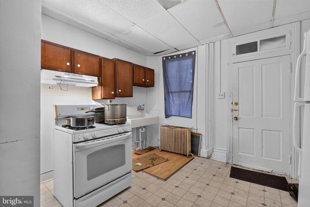 500 W PHILADELPHIA STREET