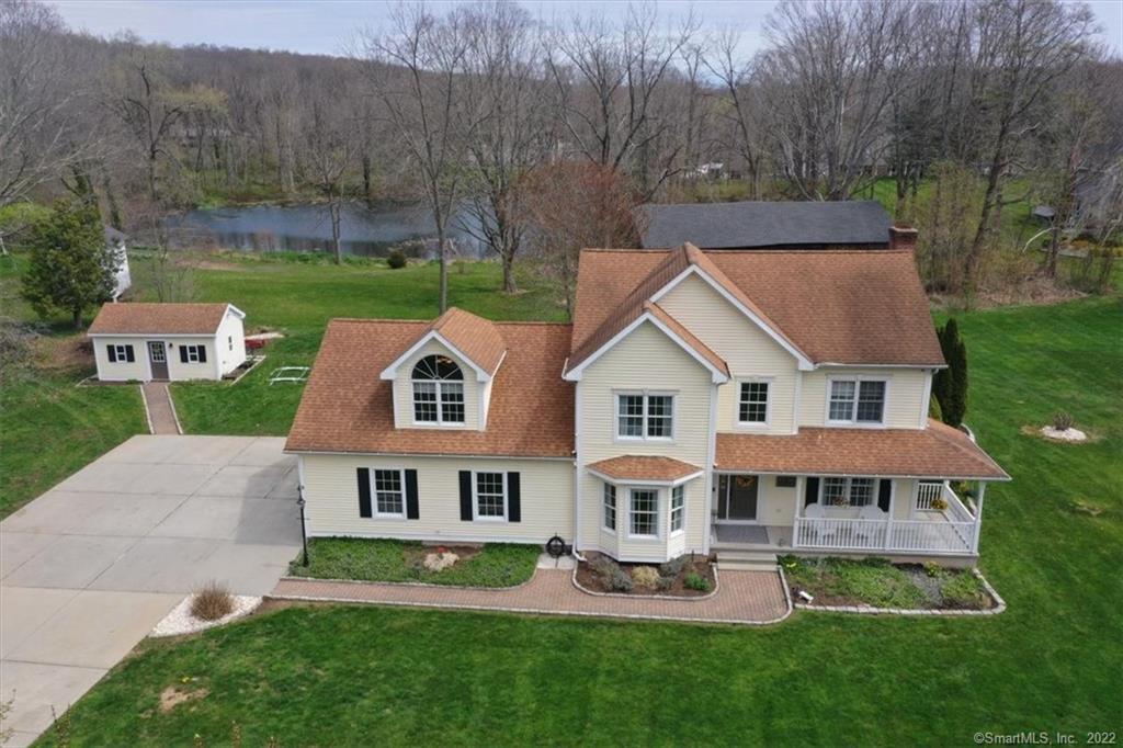 8 Fawn Meadow Lane