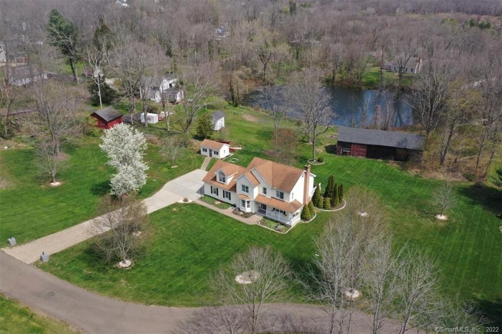 8 Fawn Meadow Lane
