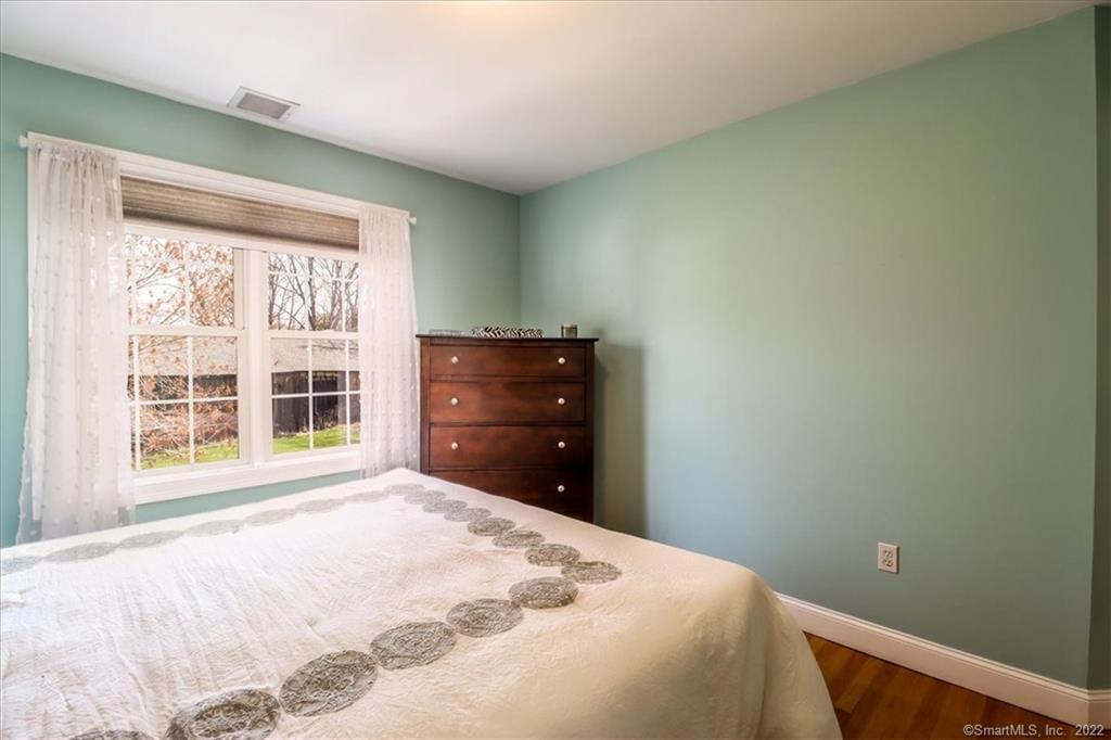 8 Fawn Meadow Lane