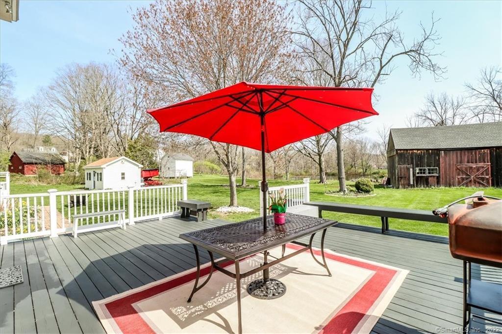 8 Fawn Meadow Lane