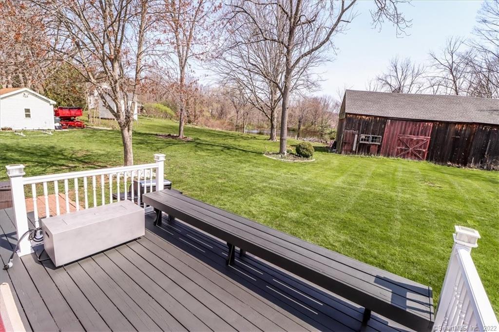 8 Fawn Meadow Lane