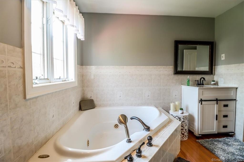 8 Fawn Meadow Lane