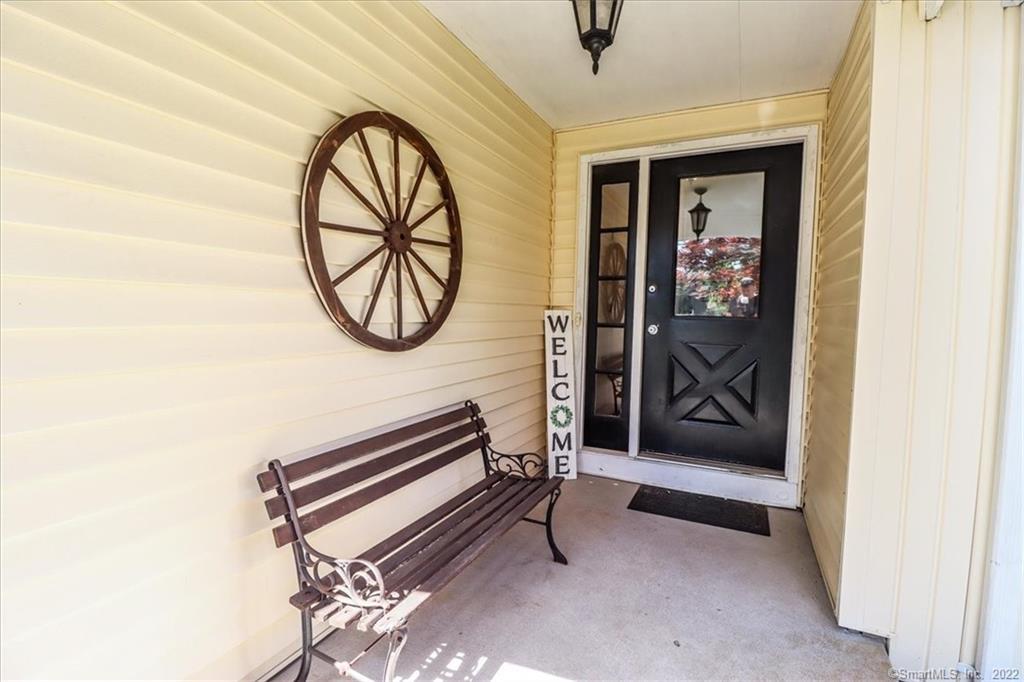 32 Wagon Wheel Road