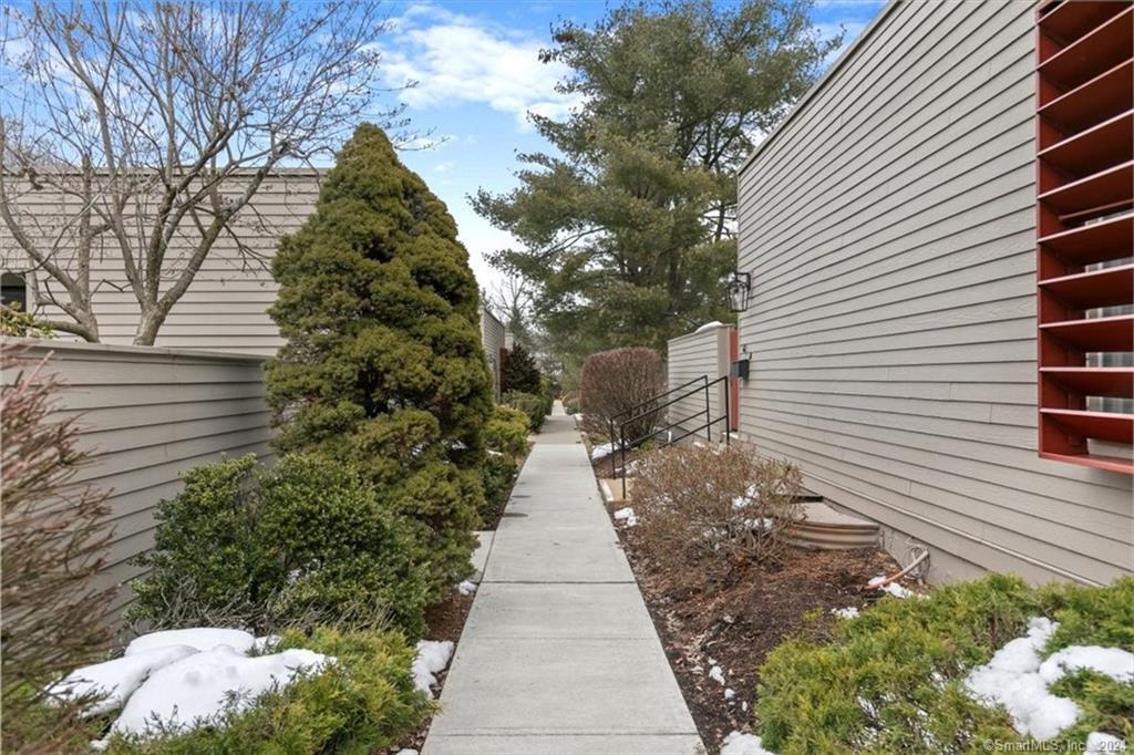 63 Charlton Hill Road 63
