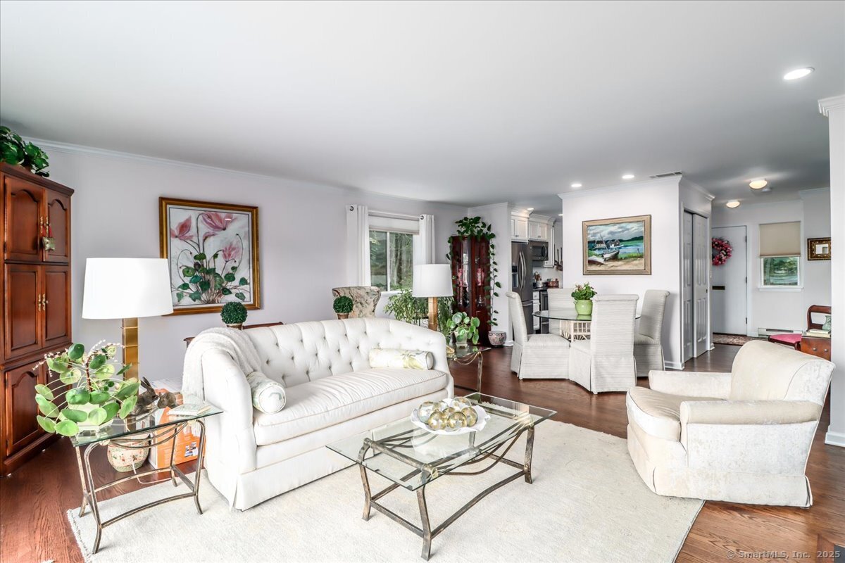 17 Harbour Village F