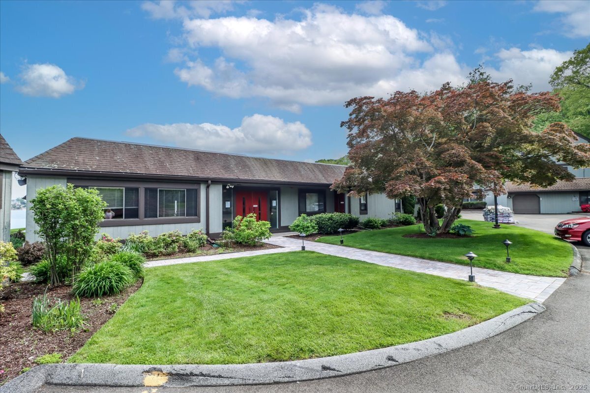 17 Harbour Village F