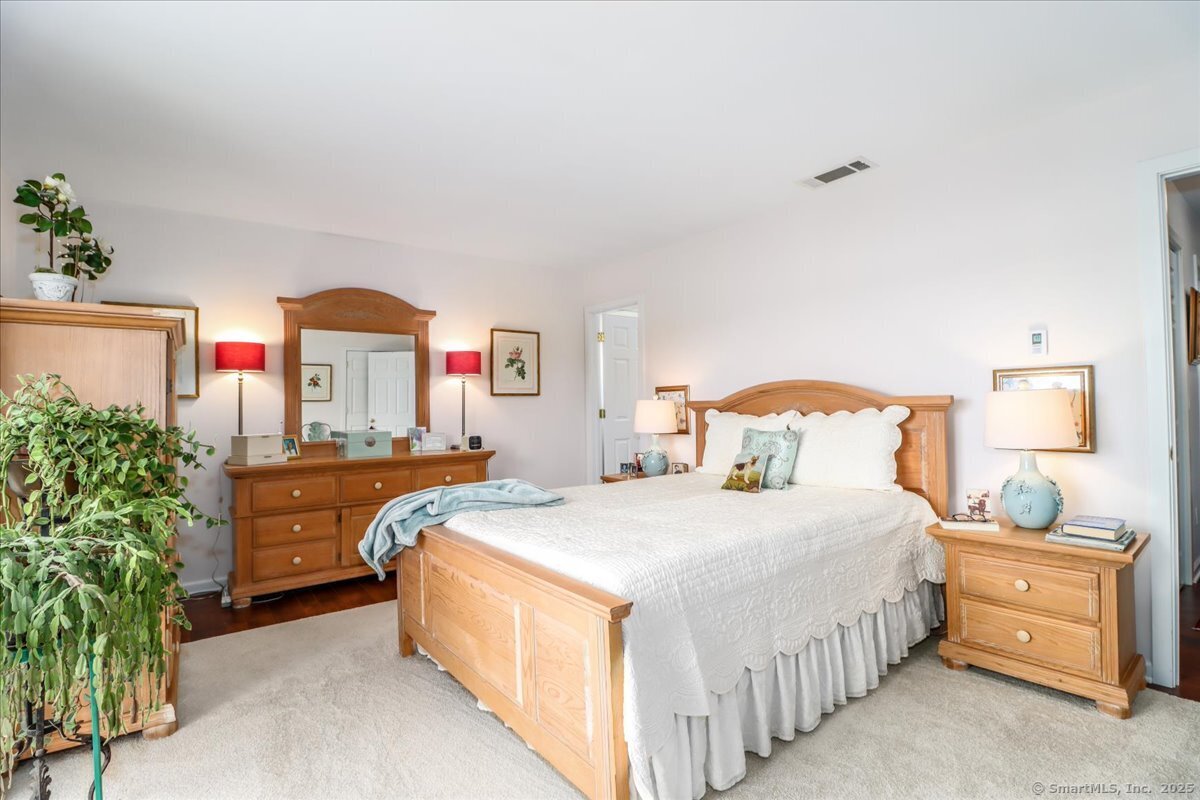 17 Harbour Village F