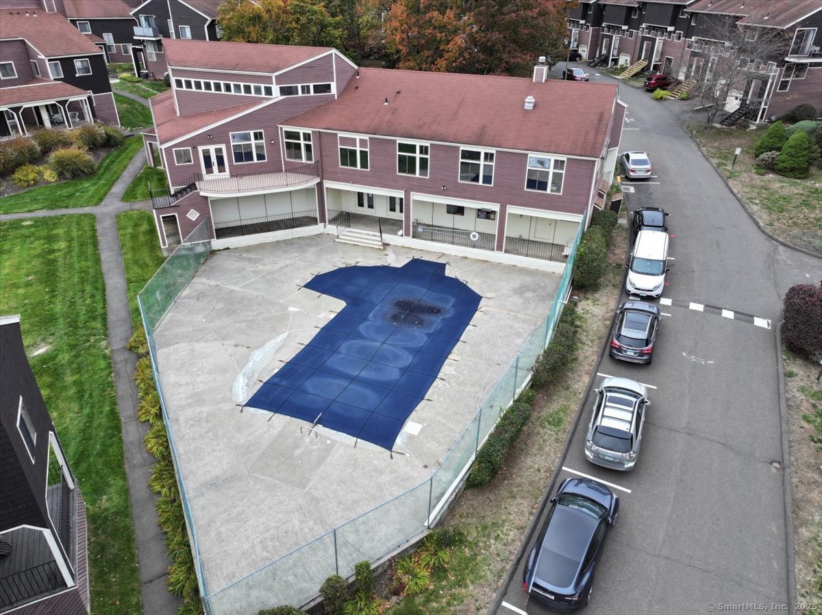 19 Stonegate Circle D